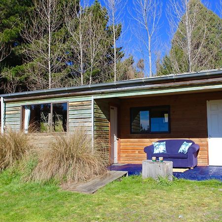Freestone Cabins Manapouri Ngoại thất bức ảnh
